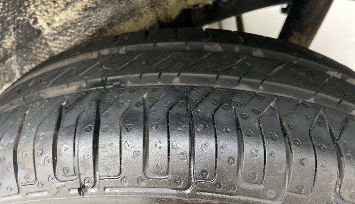 2018 Maruti Wagon R 1.0 VXI, Petrol, Manual, 16,892 km, Left Rear Tyre Tread