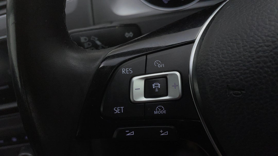 2016 Volkswagen Golf 92 Tsi Trendline, Manual, 123947 km, Cruise Control