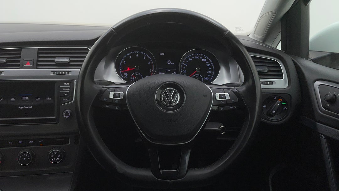2016 Volkswagen Golf 92 Tsi Trendline, Manual, 123947 km, Steering Wheel Close-up