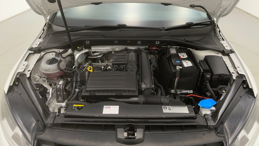 2016 Volkswagen Golf 92 Tsi Trendline, Manual, 123947 km, Open Bonnet (Engine)