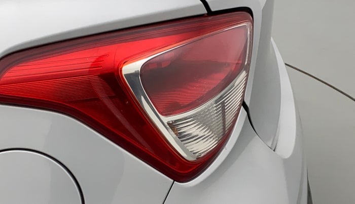 2018 Hyundai Grand i10 SPORTZ 1.2 KAPPA VTVT, Petrol, Manual, 31,289 km, Left tail light - Minor scratches