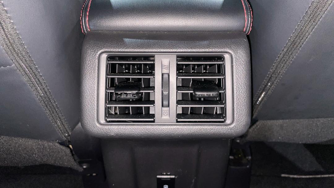 2020 Mitsubishi Outlander Black Edition 7 Seat (2WD), Automatic, 94023 km, Rear A/C Vent