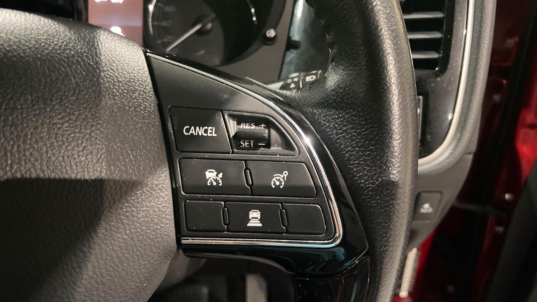2020 Mitsubishi Outlander Black Edition 7 Seat (2WD), Automatic, 94023 km, Cruise Control