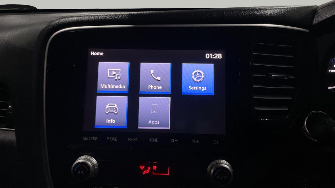 2020 Mitsubishi Outlander Black Edition 7 Seat (2WD), Automatic, 94023 km, Infotainment System