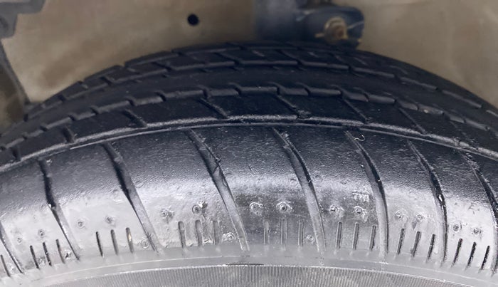 2018 Maruti Celerio VXI (O), Petrol, Manual, 30,639 km, Left Front Tyre Tread