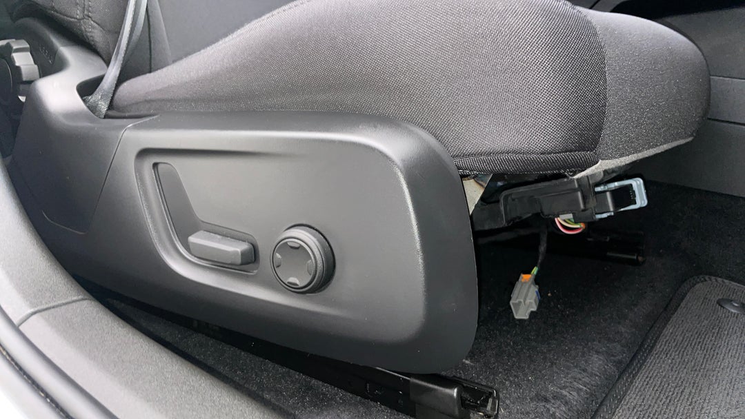 2022 Polestar 2 Long Range Dual Motor 78kwh, Automatic, 46395 km, Drivers Side Adjustment Panel