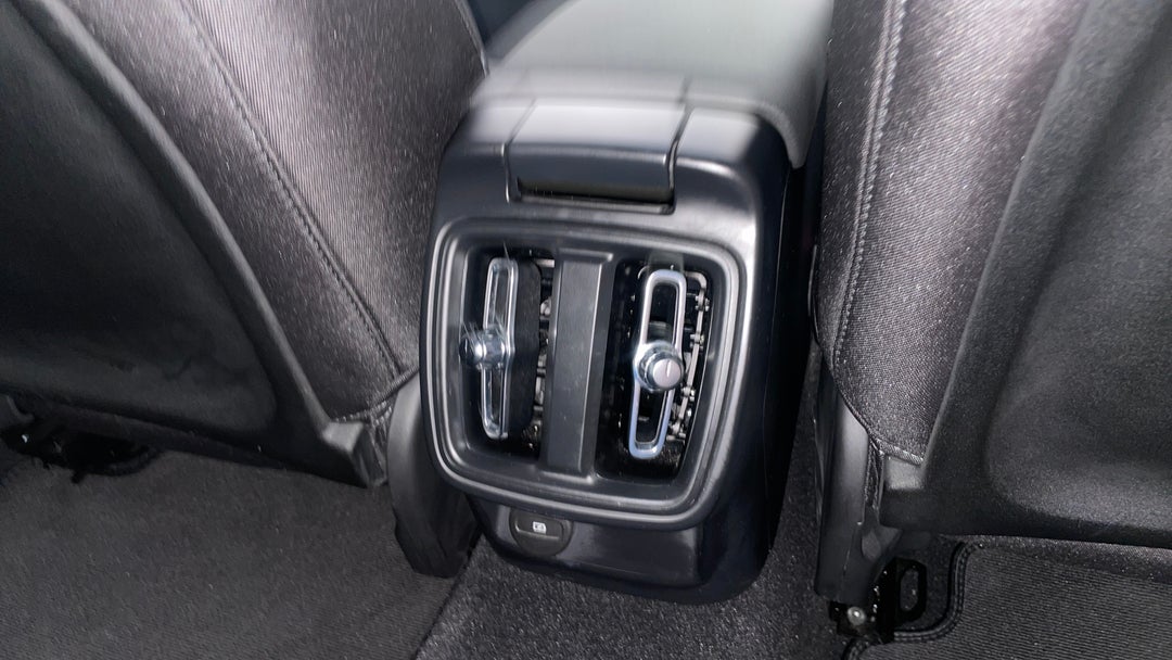 2022 Polestar 2 Long Range Dual Motor 78kwh, Automatic, 46395 km, Rear A/C Vent