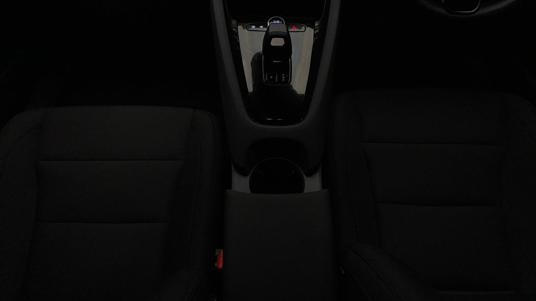 2022 Polestar 2 Long Range Dual Motor 78kwh, Automatic, 46395 km, Center Console