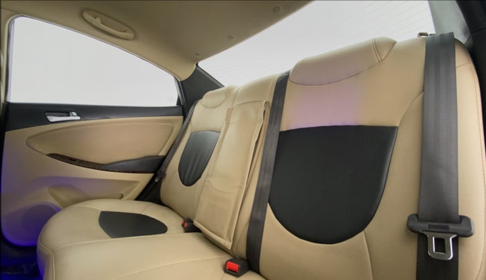 2015 Hyundai Verna FLUIDIC 1.6 CRDI S, Diesel, Manual, 73,409 km, Right Side Rear Door Cabin