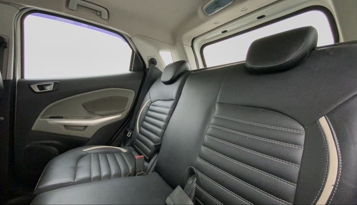 2016 Ford Ecosport 1.5 TITANIUM TI VCT, Petrol, Manual, 34,244 km, Right Side Rear Door Cabin
