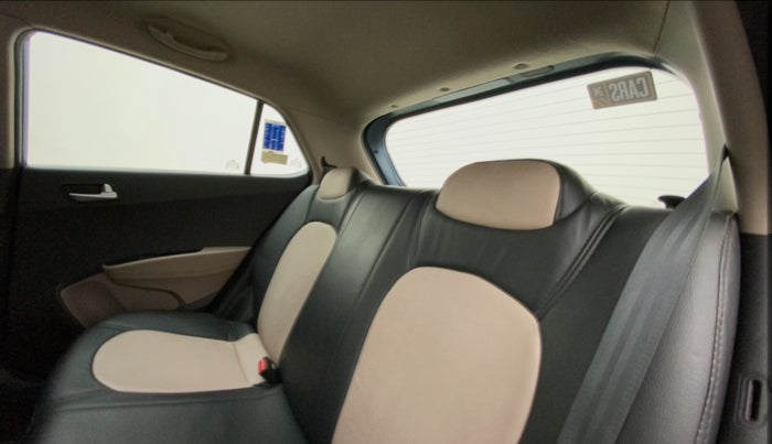 2016 Hyundai Grand i10 SPORTZ 1.2 KAPPA VTVT, Petrol, Manual, 49,408 km, Right Side Rear Door Cabin
