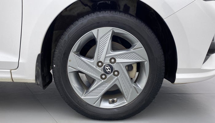 2021 Hyundai Verna SX DIESEL MT, Diesel, Manual, 51,165 km, Right Front Wheel