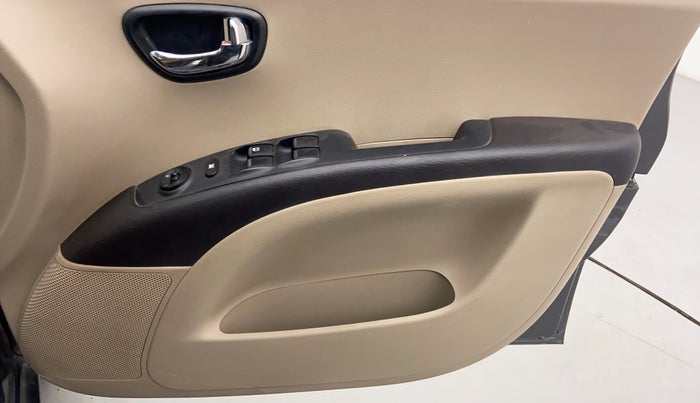 2012 Hyundai i10 SPORTZ 1.2 KAPPA2, CNG, Manual, 54,974 km, Driver Side Door Panels Control