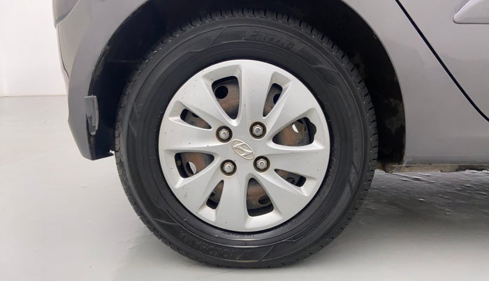 2012 Hyundai i10 SPORTZ 1.2 KAPPA2, CNG, Manual, 54,974 km, Right Rear Wheel