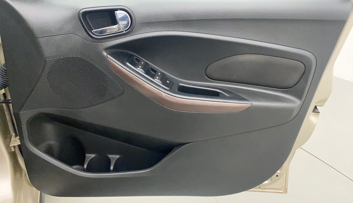 2018 Ford FREESTYLE TITANIUM 1.2 PETROL, Petrol, Manual, 24,848 km, Driver Side Door Panels Control