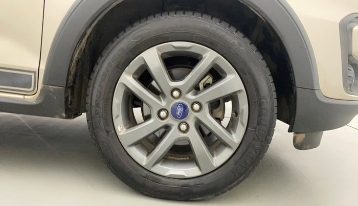 2018 Ford FREESTYLE TITANIUM 1.2 PETROL, Petrol, Manual, 24,848 km, Right Front Wheel