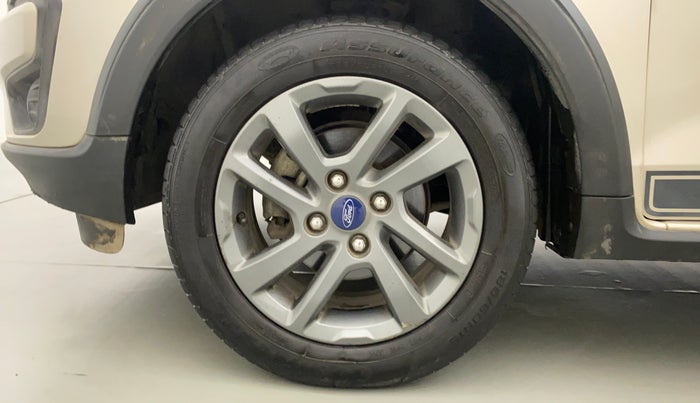 2018 Ford FREESTYLE TITANIUM 1.2 PETROL, Petrol, Manual, 24,848 km, Left Front Wheel