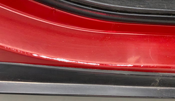 2014 Mahindra XUV500 W6, Diesel, Manual, 68,310 km, Right running board - Minor scratches