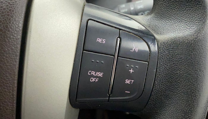 2014 Mahindra XUV500 W6, Diesel, Manual, 68,310 km, Adaptive Cruise Control