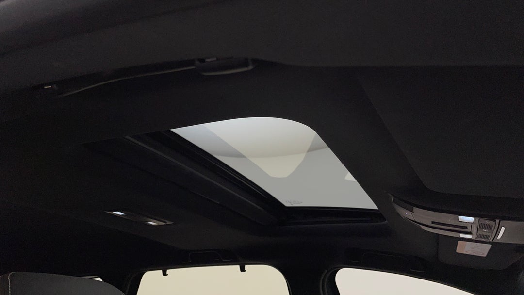 Interior Sunroof/Moonroof