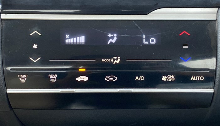 2017 Honda Jazz 1.2 V MT, Petrol, Manual, 61,383 km, Automatic Climate Control