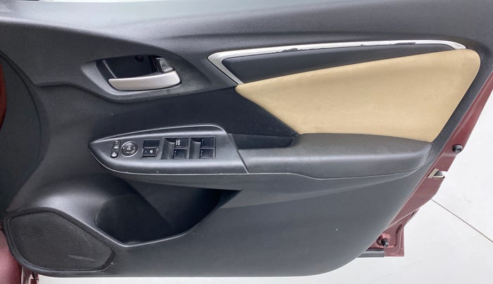 2017 Honda Jazz 1.2 V MT, Petrol, Manual, 61,383 km, Driver Side Door Panels Control