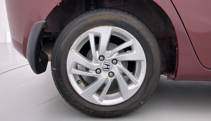 2017 Honda Jazz 1.2 V MT, Petrol, Manual, 61,383 km, Right Rear Wheel