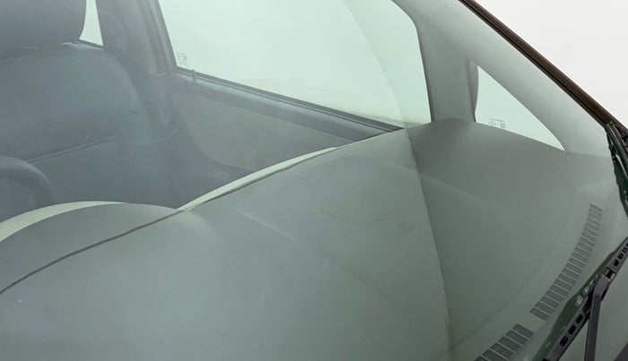 2010 Maruti Zen Estilo LXI, Petrol, Manual, 29,149 km, Front windshield - Minor spot on windshield