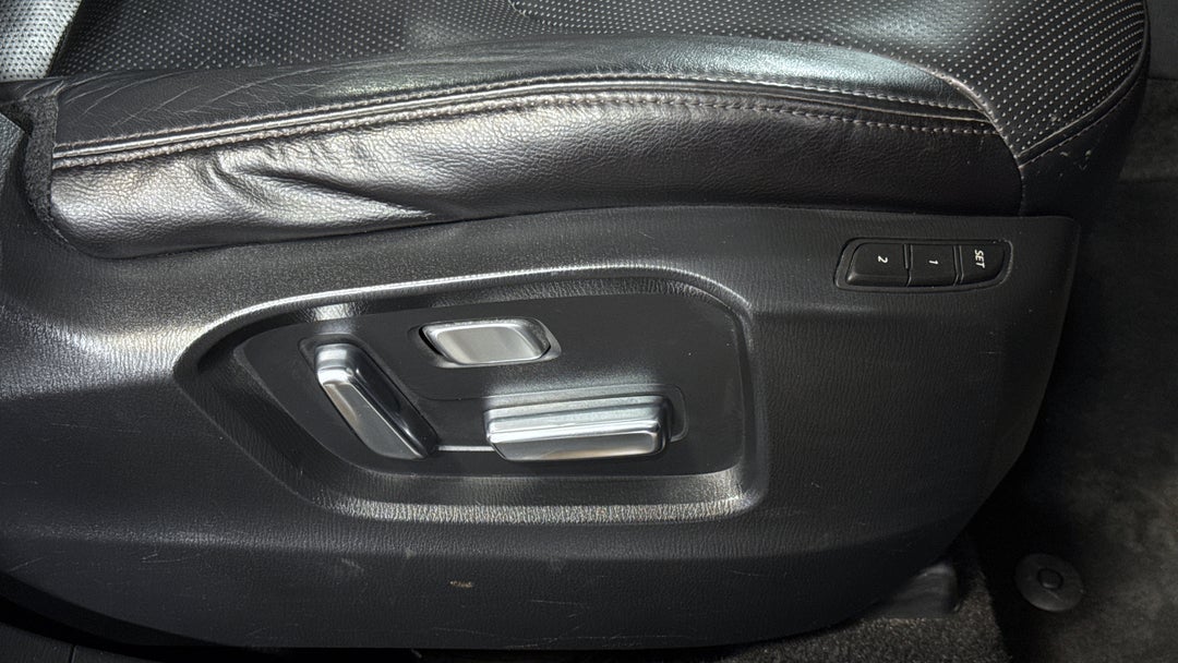 2017 Mazda CX-9 Azami (AWD), Automatic, 89531 km, Drivers Side Adjustment Panel