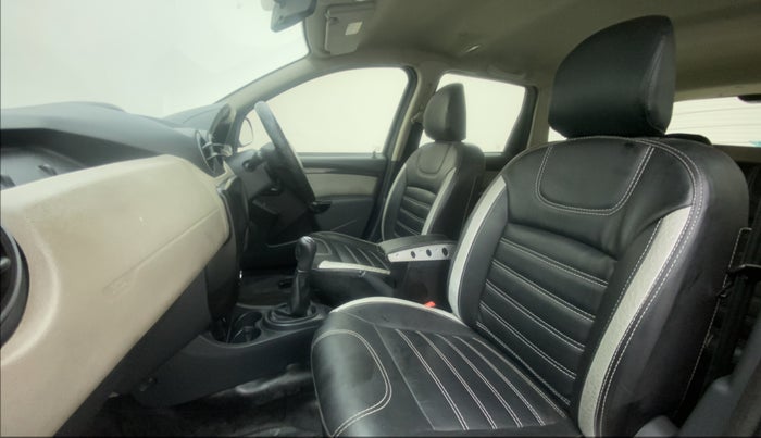 2015 Renault Duster RXL PLUS DIESEL 85, Diesel, Manual, 86,708 km, Right Side Front Door Cabin