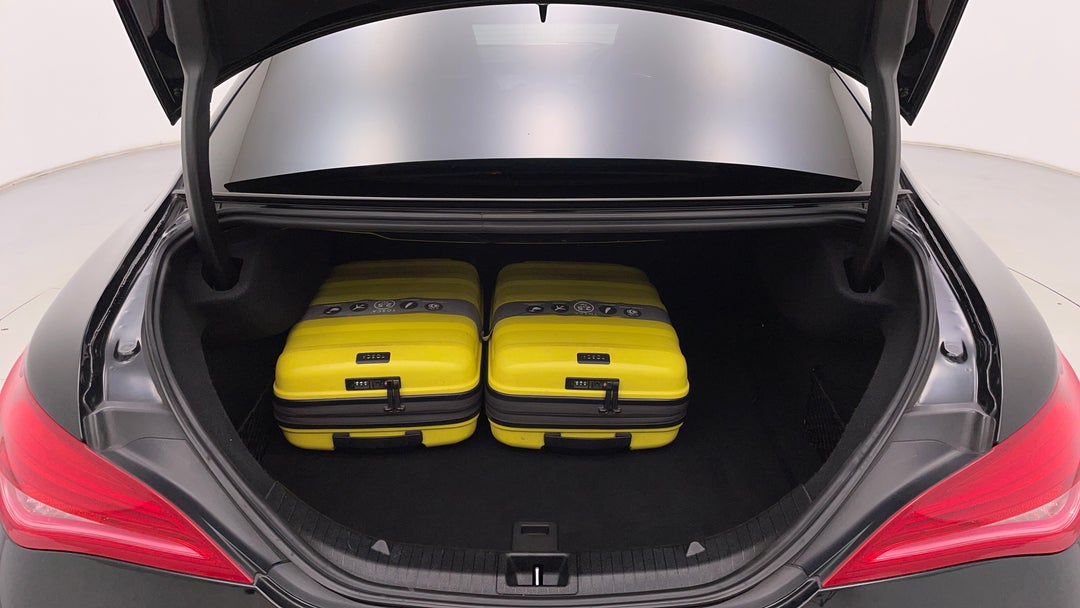 2016 Mercedes-benz CLA 200 Edition One, Automatic, 80600 km, Boot Inside View with Luggage