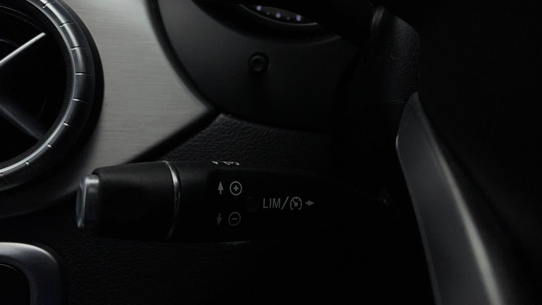 2016 Mercedes-benz CLA 200 Edition One, Automatic, 80600 km, Cruise Control