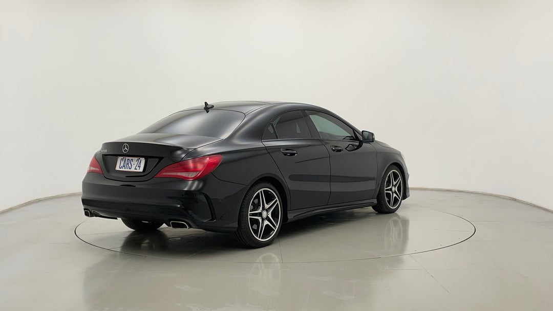 2016 Mercedes-benz CLA 200 Edition One, Automatic, 80600 km, Right Back Diagonal (45- Degree) View
