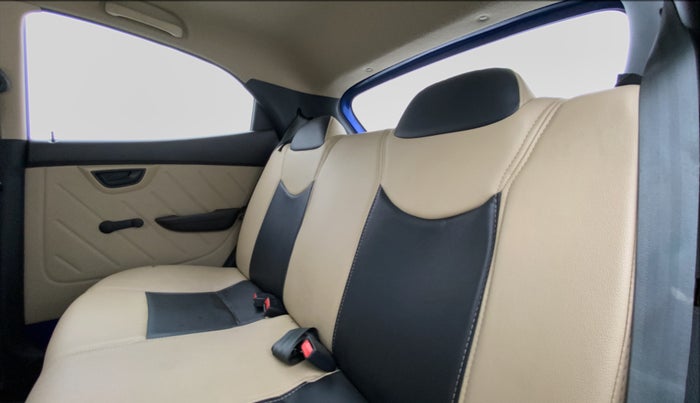 2015 Hyundai Eon D LITE PLUS, Petrol, Manual, 54,326 km, Right Side Rear Door Cabin View