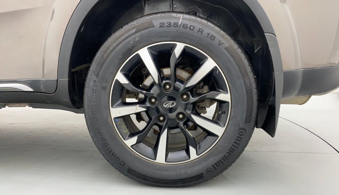 2019 Mahindra XUV500 W11 (O), Diesel, Manual, 21,214 km, Left Rear Wheel