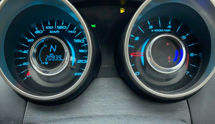 2019 Mahindra XUV500 W11 (O), Diesel, Manual, 21,214 km, Odometer Image