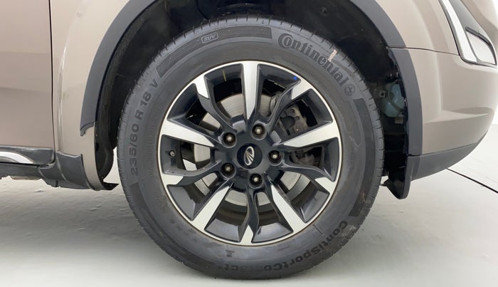 2019 Mahindra XUV500 W11 (O), Diesel, Manual, 21,214 km, Right Front Wheel