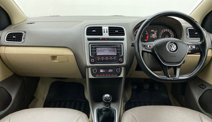2015 Volkswagen Vento HIGHLINE PETROL, Petrol, Manual, 56,238 km, Dashboard