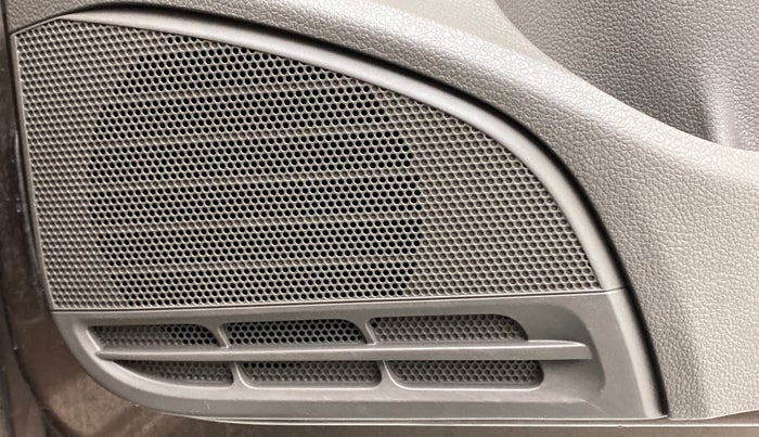 2015 Volkswagen Vento HIGHLINE PETROL, Petrol, Manual, 56,238 km, Speaker