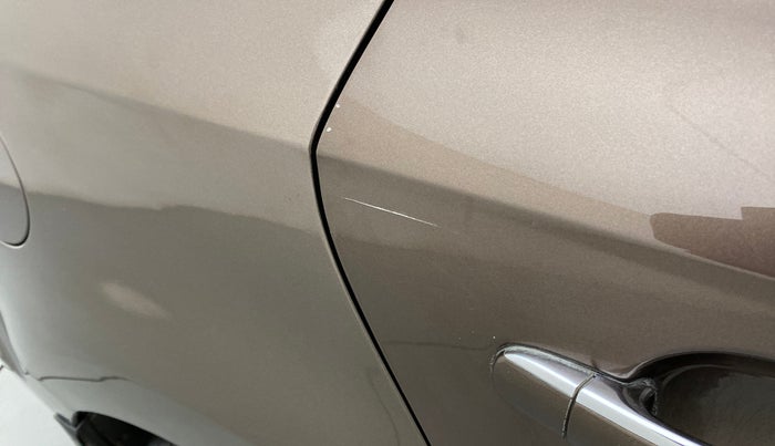 2015 Volkswagen Vento HIGHLINE PETROL, Petrol, Manual, 56,238 km, Right rear door - Minor scratches