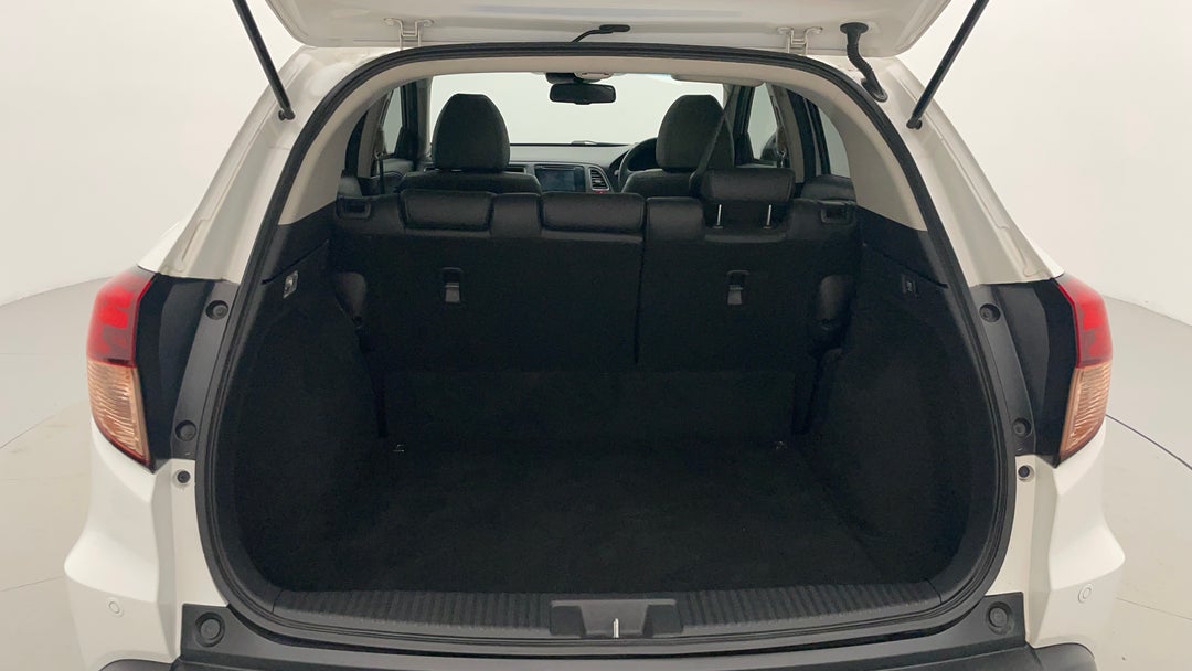 2016 Honda HR-V Vti-l, Automatic, 70115 km, Boot Inside View