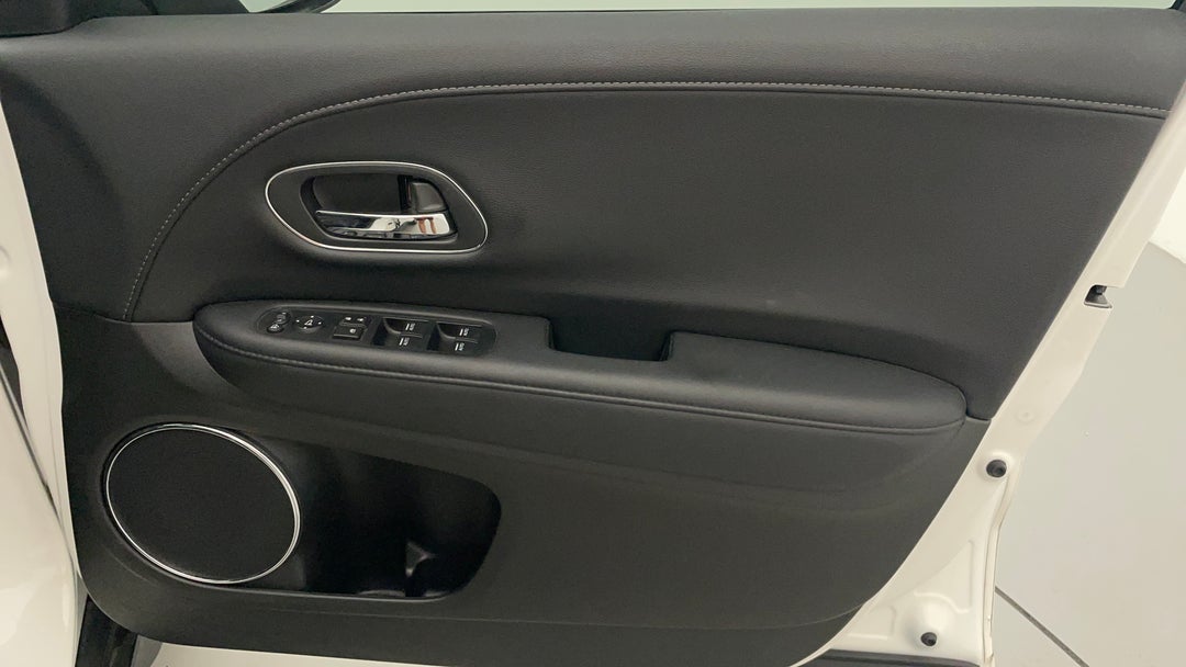 2016 Honda HR-V Vti-l, Automatic, 70115 km, Speaker View