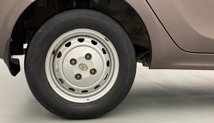 2016 Tata Tiago XM 1.2 REVOTRON, Petrol, Manual, 43,407 km, Right Rear Wheel