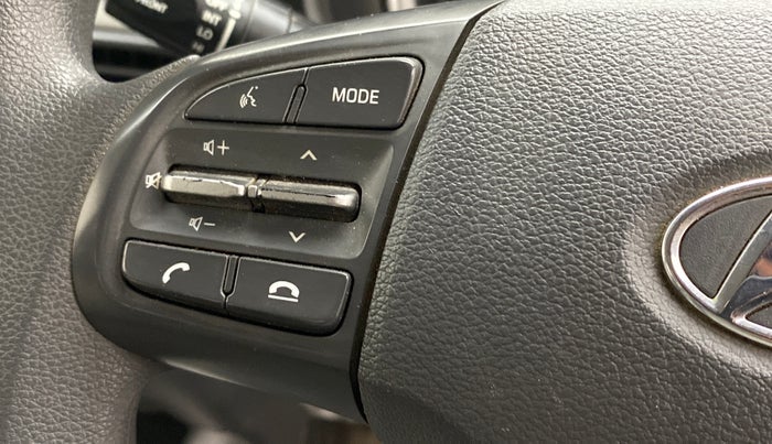 2020 Hyundai GRAND I10 NIOS SPORTZ AMT 1.2 KAPPA VTVT, Petrol, Automatic, 33,909 km, Steering wheel - Sound system control not functional