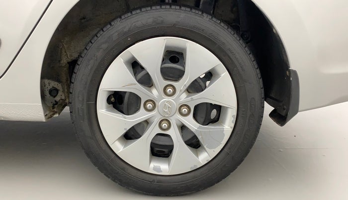 2016 Hyundai Xcent S 1.2, Petrol, Manual, 57,752 km, Left Rear Wheel