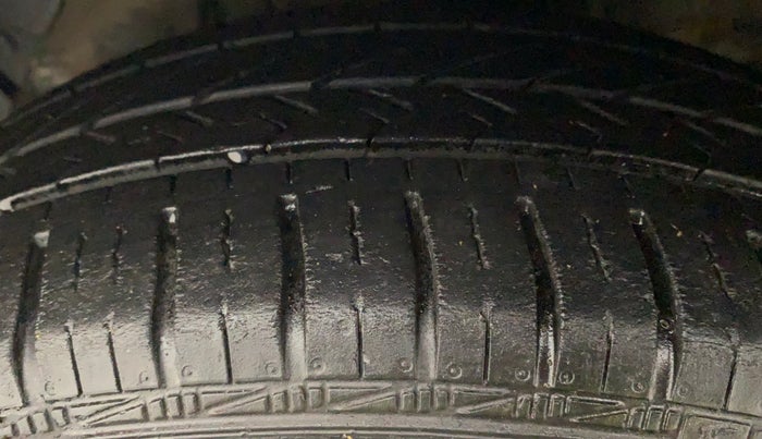 2016 Hyundai Xcent S 1.2, Petrol, Manual, 57,752 km, Left Front Tyre Tread