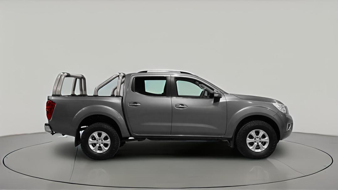 2018 Nissan Navara St-X (4x4), Automatic, 100634 km, Right Side View