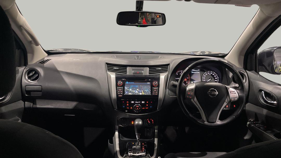 2018 Nissan Navara St-X (4x4), Automatic, 100634 km, Dashboard View
