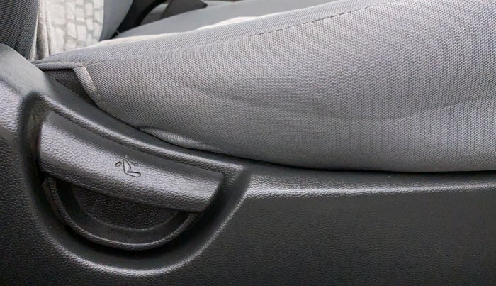 2015 Hyundai Grand i10 SPORTS 1.2 VTVT, Petrol, Manual, 46,789 km, Driver Side Adjustment Panel