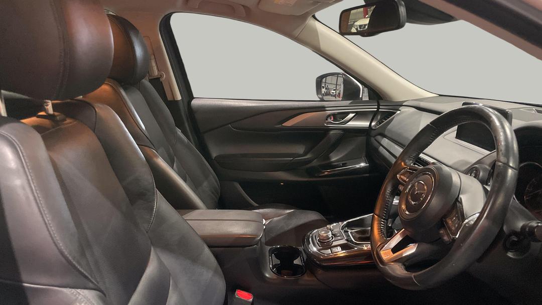 2019 Mazda CX-9 Touring (FWD), Automatic, 118279 km, Right Side Front Door Cabin View